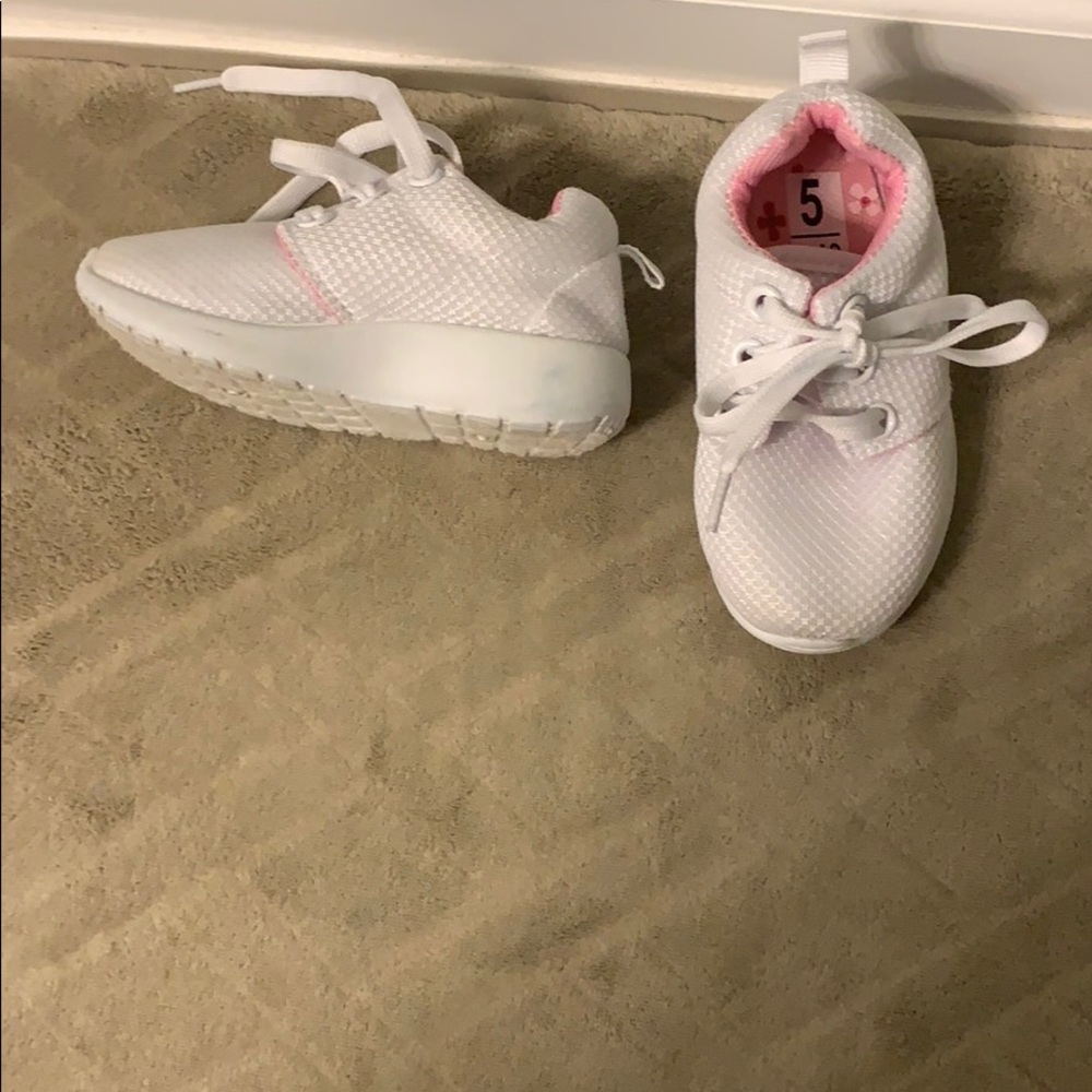 Toddler girls size 5